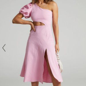 SOLD - NWT Showpo Size 4 Pink Linen Marcia One Shoulder Midi Dress